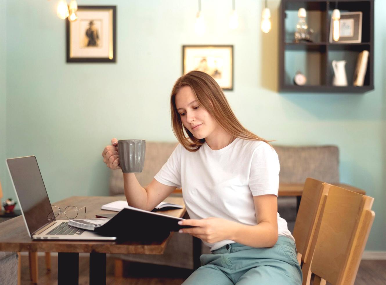 Приклад художньої макрофотографії з ефектами освітлення